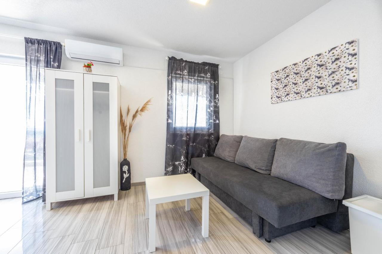 נובליה Villa Apartments Anifil מראה חיצוני תמונה